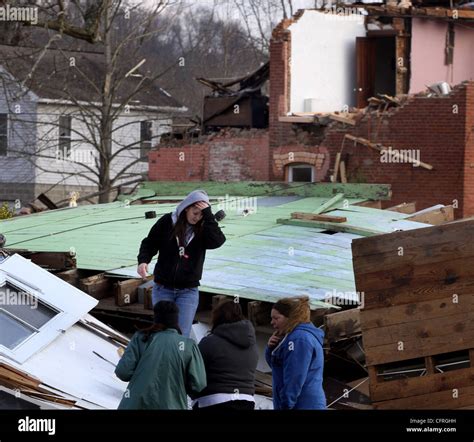 Tornado Damage Town Moscow Ohio Debris Clean Up Stock Photo Alamy