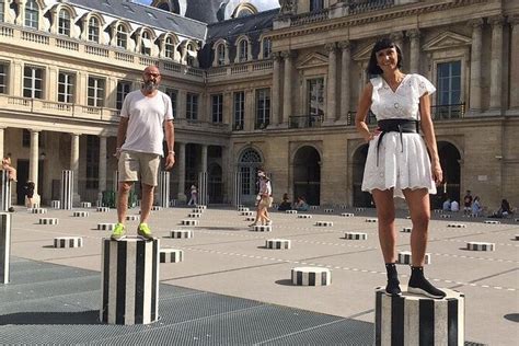 Rundgang Durch Montmartre In Paris Mit Reiseleiter Zur Verfügung