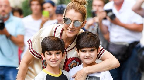 Photos C Line Dion Pose Avec Ses Jumeaux Une Famille Heureuse Voici