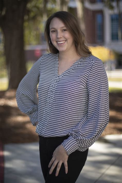 Hanna Dunnavant Named Vsu College Of Business Administration Top Graduate Valdosta State