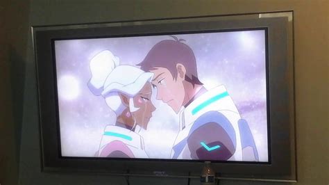 Wth Lance And Allura Kissed Youtube