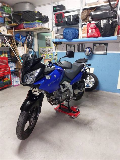 Vendo Suzuki V Strom 650dl 2004 06 Usata A Genova Codice 9505548