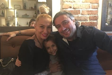 Голямата арменска фамилия Халваджиян