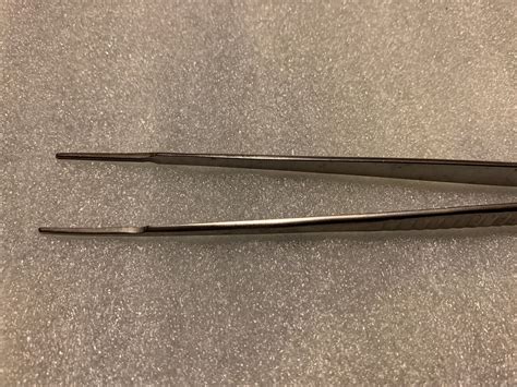 Codman 37 1002 Stainless 2425cm Debakey Vascular Tissue Forceps