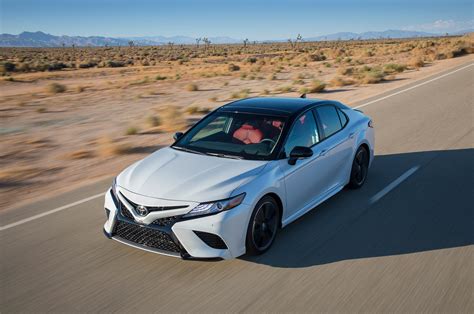 Comparativa Honda Accord 20t 2018 Vs Toyota Camry V 6 2018 Motor