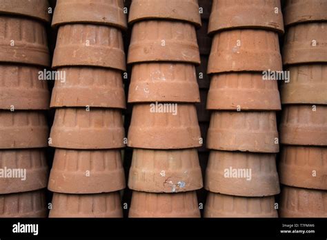 Indian Clay Pots Hi Res Stock Photography And Images Alamy