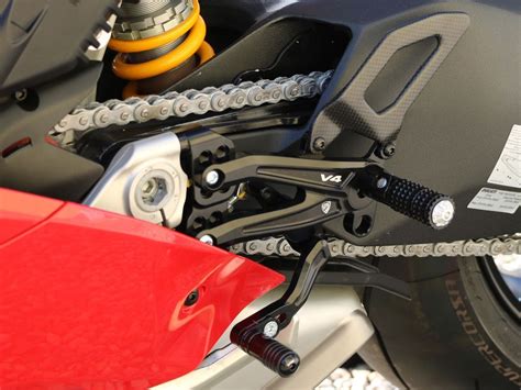 Pe Pedane Regolabili Cnc Racing Ducati Panigale V S R