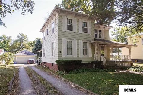 518 College Ave Lincoln Il 62656 Zillow