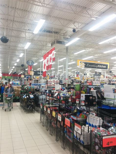 Canadian Tire 441 Gibb St Oshawa On L1j 1z4 Canada