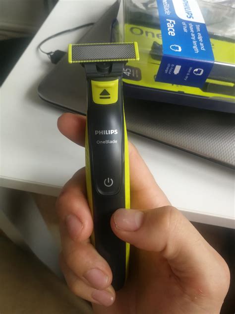 Trymer PHILIPS OneBlade QP2520/20 - Opinie i ceny na Ceneo.pl