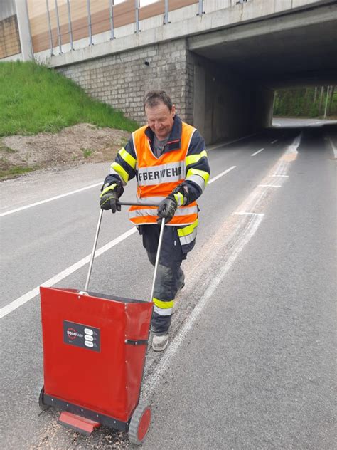 Uhr Lspur Durch Das Ortsgebiet Freiwillige