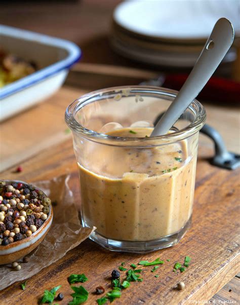 Sauce au poivre une recette facile pour égayer les steaks