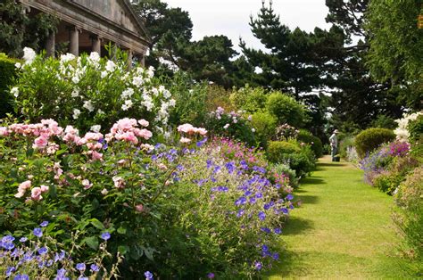How To Escape Clarksons Crowd In The Cotswolds The Spectator