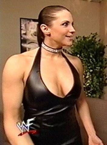Fascinating Articles And Cool Stuff Stephanie Mcmahon Hot Wallpapers