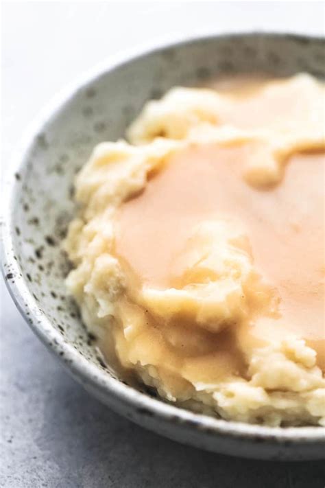 Easy Homemade Chicken Gravy Recipe Without Drippings