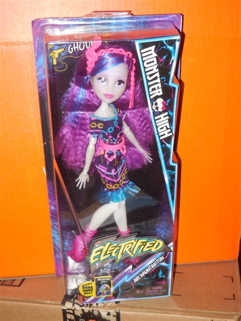 Veni Vidi Dolli: REVIEW: Monster High Electrified Ari Hauntington