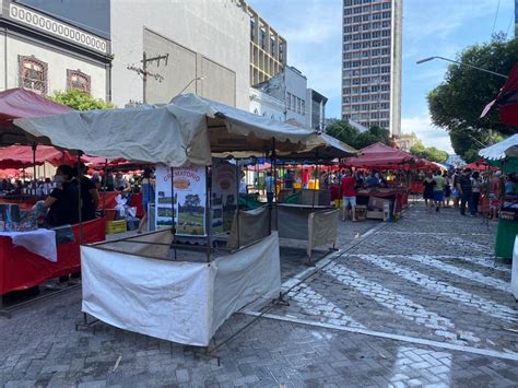 A tradicional Feirinha da Eduardo Ribeiro neste final de ano será