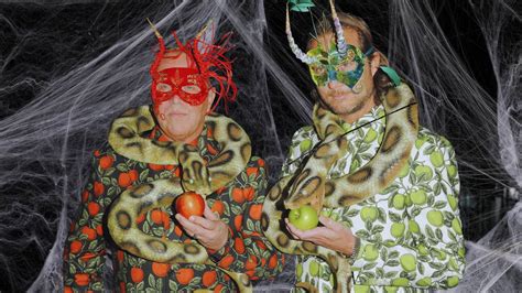 The 12 Best Celebrity Couple Halloween Costumes Ever Yourtango