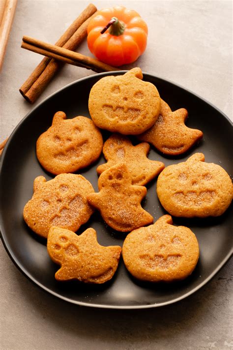 Halloween Pumpkin Spice Cookies (Vegan) - Maria's Munchies