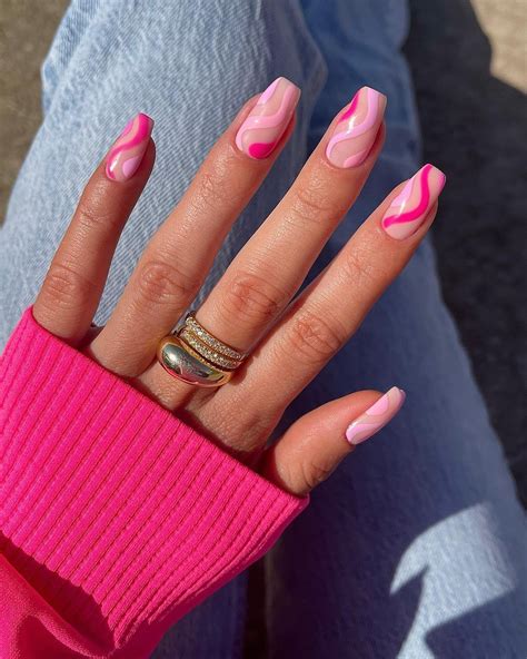 Bryony Howell on Instagram 𝐁𝐀𝐑𝐁𝐈𝐄 𝐒𝐖𝐈𝐑𝐋𝐒 Hot pink is such a summer