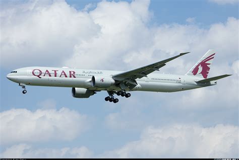 Boeing 777 300 Er Qatar Airways Aviation Photo 5549199