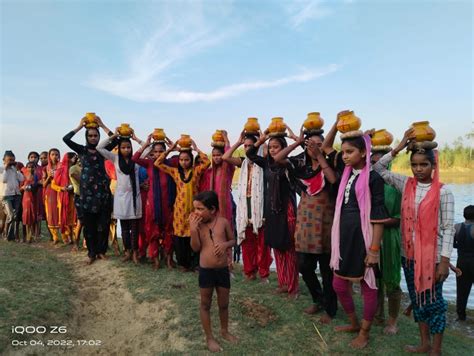 गोरी खेड़ा गोटिया में भागवत कथा के शुभारंभ से पूर्व महिलाओं ने निकाली