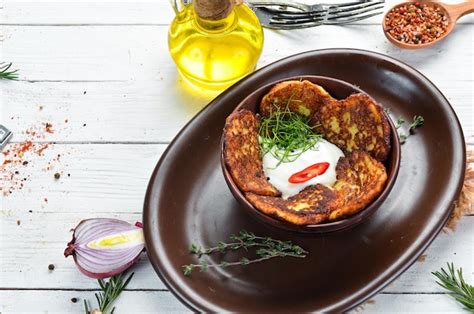 Tortitas De Patata Con Crema Agria Cocina Ucraniana Vista Superior