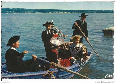 Costumes Cpsm Folklore De France Bretagne Lorient Port Louis