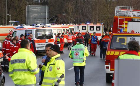 Tragedia In Baviera Scontro Frontale Tra Due Treni Morti E Feriti