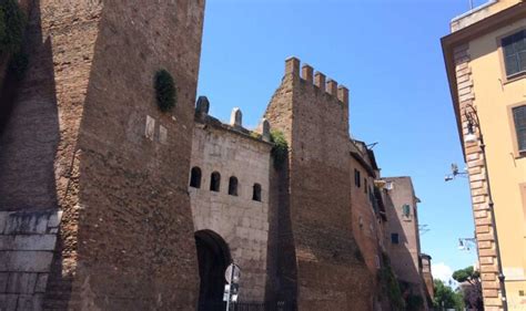 Las Murallas De Roma Rodeando Roma Desde Rómulo