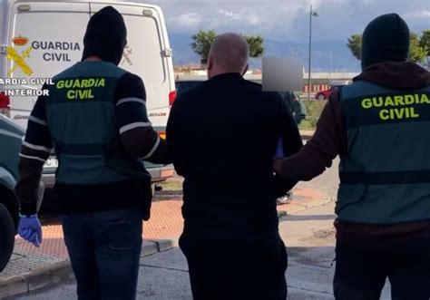 La Guardia Civil detiene a seis personas por su implicación en el