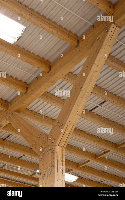 Glulam Beams Used In Supermarket Construction Stock Photo Alamy