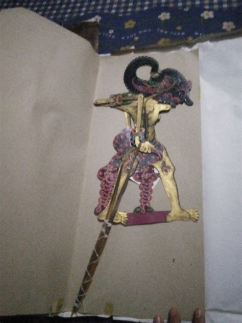 Jual Pajangan Antik Wayang Kulit Peninggalan On Carousell