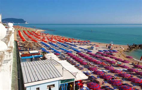 Porto Recanati Nella Riviera Del Conero Marche Riviera Del Conero