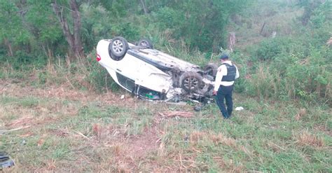 Hoy Tamaulipas Choque Y Volcadura En La Carretera Mante Victoria Dejo