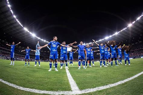 Cruzeiro x Chape no DF já tem 20 mil ingressos vendidos Garanta o seu