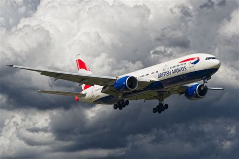 Photo of British Airways B772 (G-YMMR) - FlightAware