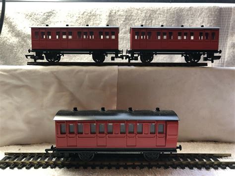 Bachmann Thomas And Friends Ho Oo Scale Red Coaches