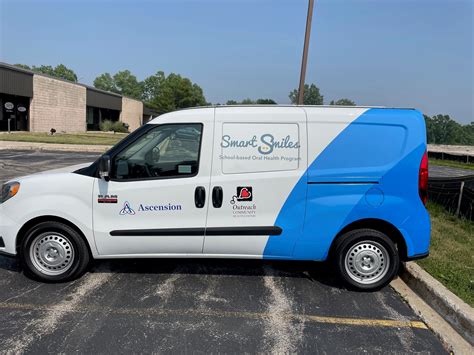 Smart Smiles Van Wraps Made By Optimum Signs In Milwaukee Optimum Signs