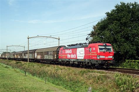 Beide Von Db Schenker Kommen Als Lokzug Aus Sittard Nl Nach