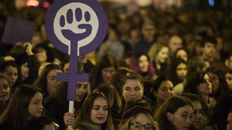 El Movimiento Feminista Llama A La Huelga El 30 De Noviembre