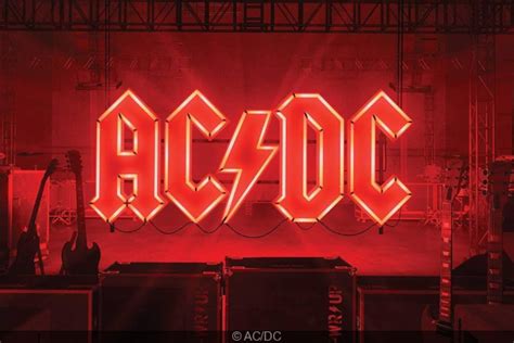 AC DC en concert à l hippodrome ParisLongchamp en août 2024