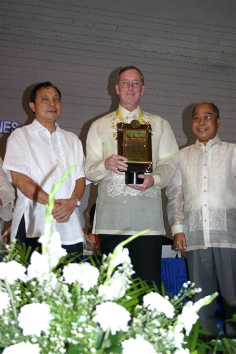 Mr0108 Australia Receives Rajan Sikatuna Award From Bohol Provincial