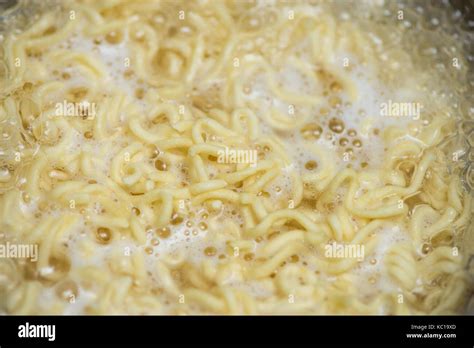 Boil Instant Noodle Stock Photo Alamy