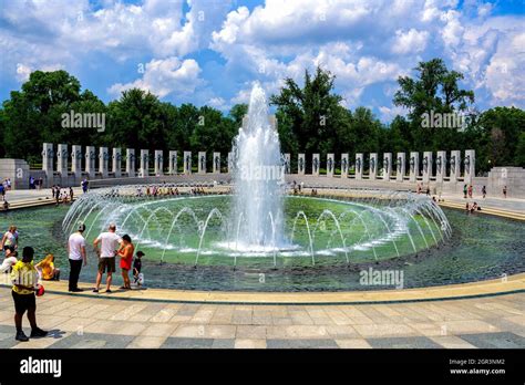 The fountains of the National World War II Memorial in Washington, DC ...