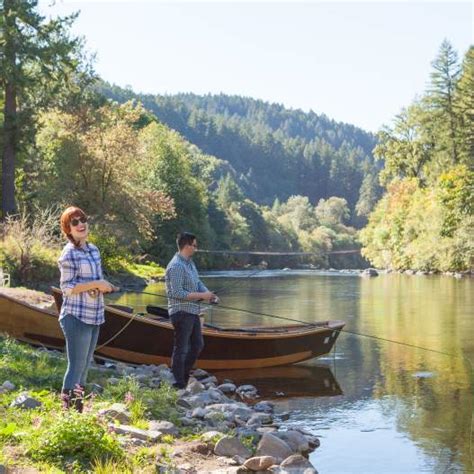 Riverfront Lodging McKenzie River Eugene Cascades Oregon Coast