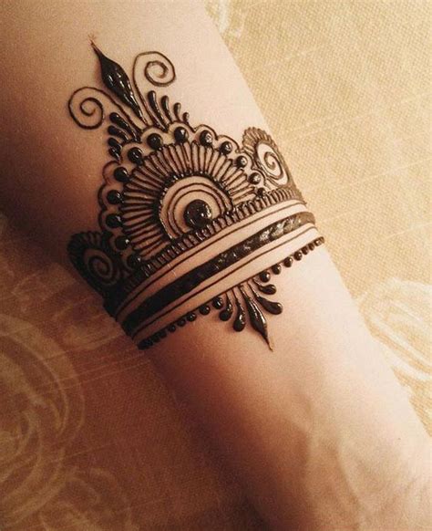 Top 10 Henna Wrist Cuff Designs To get Try On Any Occasion