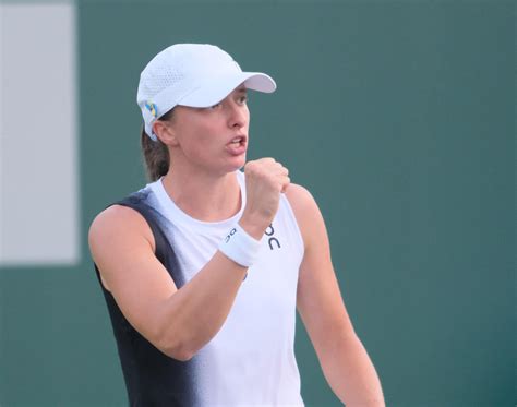 Iga Świątek pokonała Qinwen Zheng i jest w ćwierćfinale WTA Cincinnati