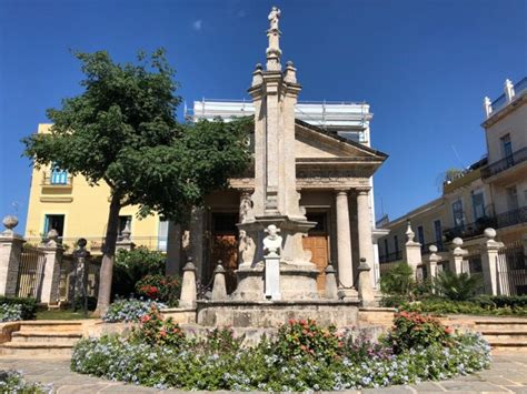 S Mbolos De Una Habana Espl Ndida El Templete Cubanet