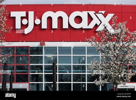 Tj Maxx Hi Res Stock Photography And Images Alamy